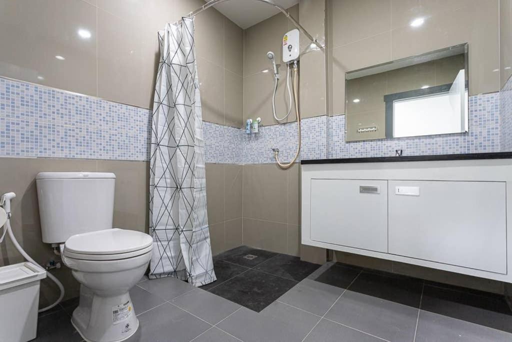 P1 Silom Pan Large Room Full Kitchen Wifi 4-6Pax Bangkok Exterior foto