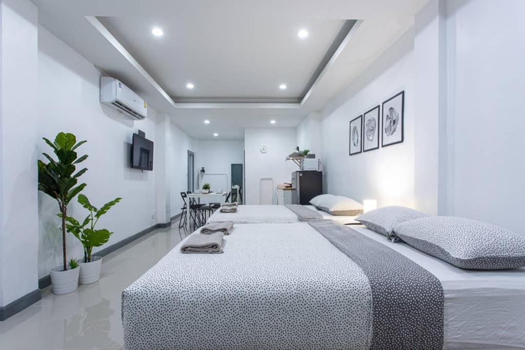 P1 Silom Pan Large Room Full Kitchen Wifi 4-6Pax Bangkok Exterior foto